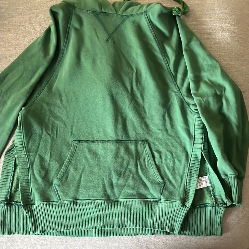 American Eagle Outfitters Men's Green Pullover Hoodie